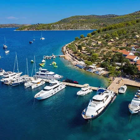 Luxury tent Glamping Festa Kornati