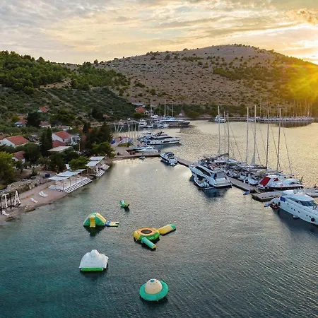 Glamping Festa Kornati Luxury tent *