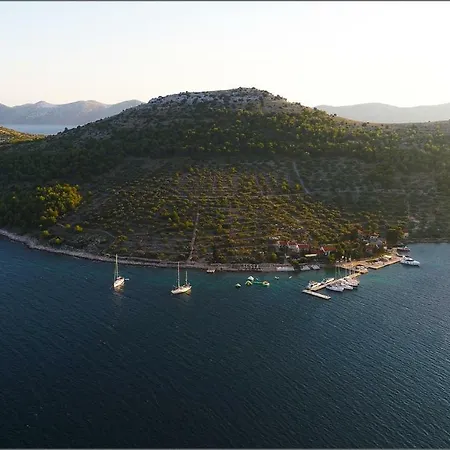 Glamping Festa Kornati * Pristanisce