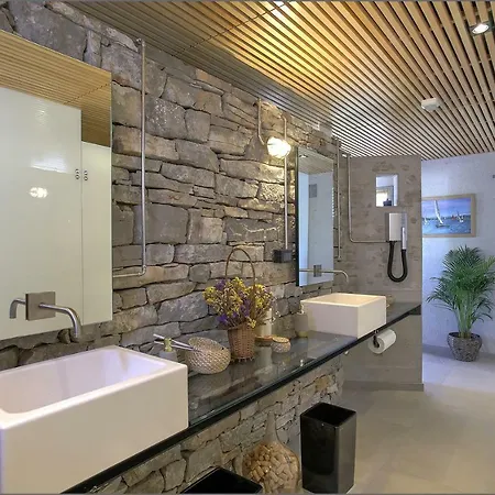 Glamping Festa Kornati Luxury tent Pristanisce