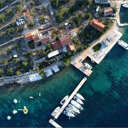 Glamping Festa Kornati Pristanisce