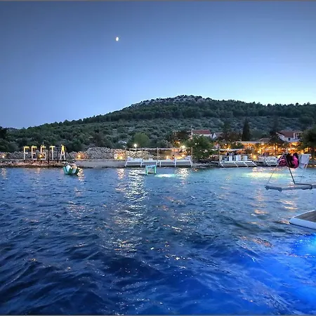 Glamping Festa Kornati Pristanisce