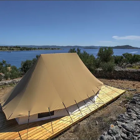 Glamping Festa Kornati Lüks kamp alanı Pristanisce