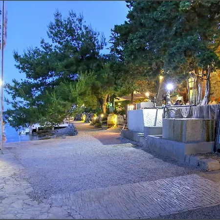 Campismo de Luxo Glamping Festa Kornati Pristanisce