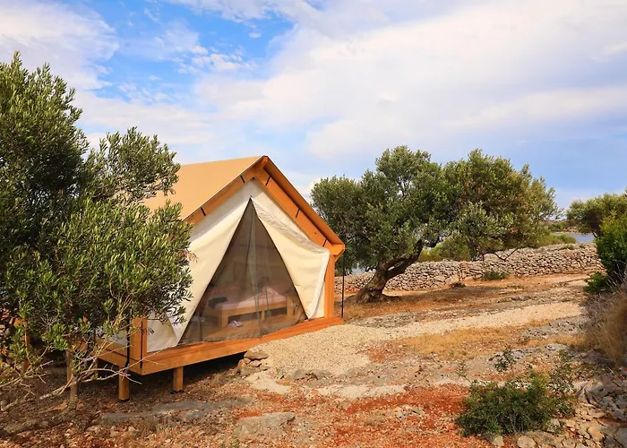 Glamping Festa Kornati * Pristanisce