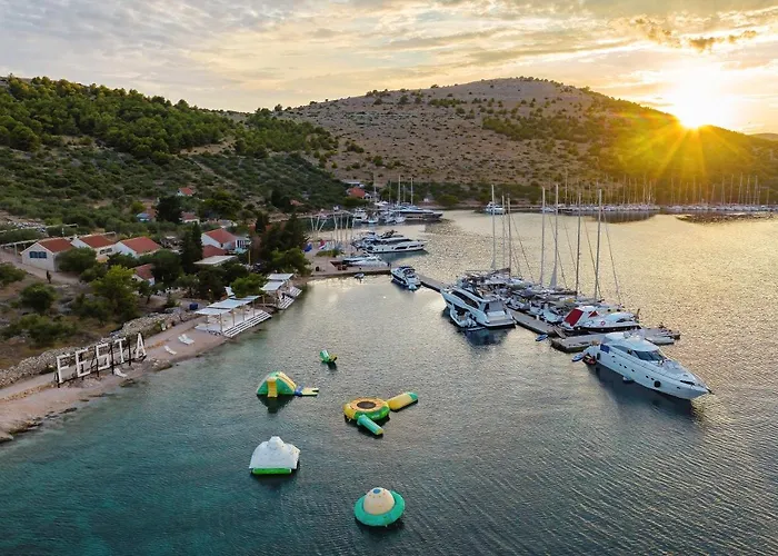 Glamping Festa Kornati Luksuzni šator *