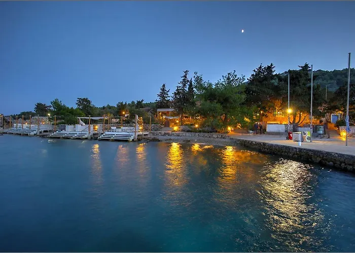 Glamping Festa Kornati Luxusní stan Pristanisce