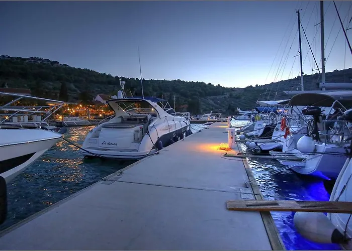 Luxusní stan Glamping Festa Kornati Pristanisce